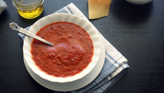 Domaći kuvani paradajz kao zimnica – recepti1